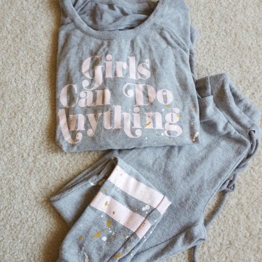 NWT Chaser Paint Splatter Jogger Set